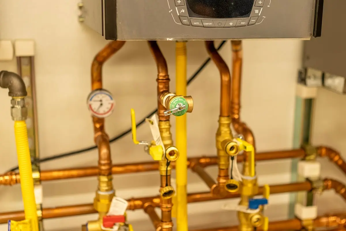 Licensed technician providing Slab Leak Repair for a homeowner in East Ridge