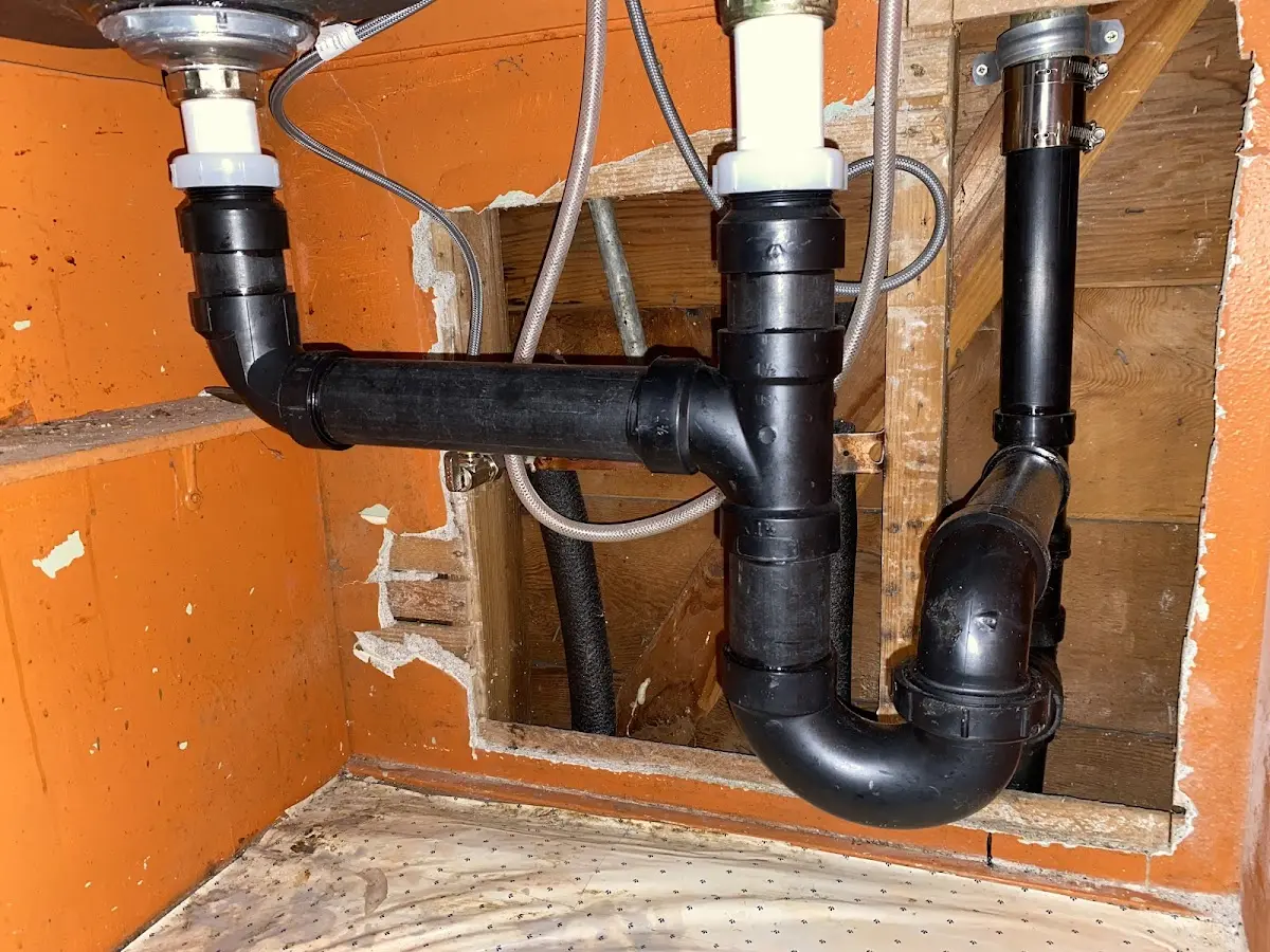 Professional Pipe Bursting equipment and tools on the job in East Ridge
